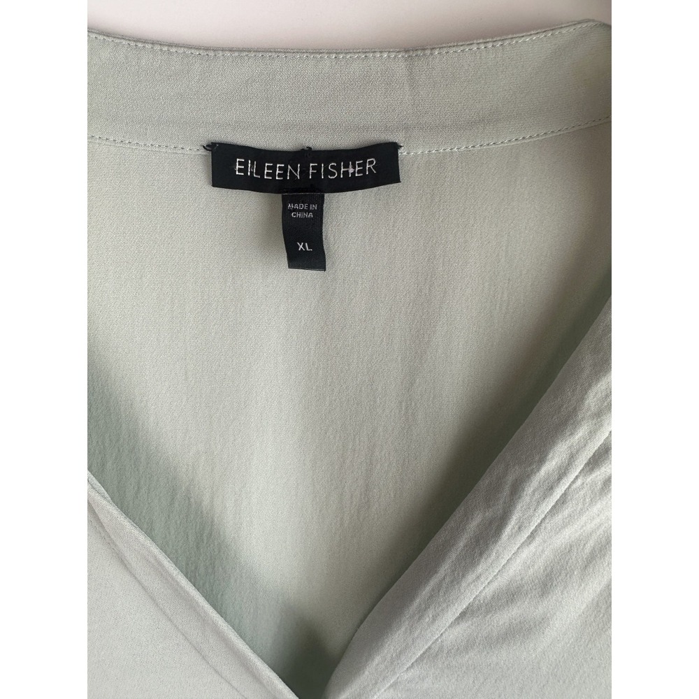 Eileen Fisher 100% Silk Button Front Blouse Size XL Minimalist Luxe Top *Flawed - Picture 4 of 16